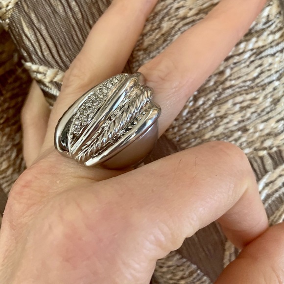 Large Statement Ring - Picture 3 of 16